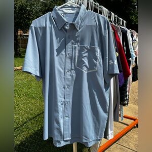 Men’s Under Armour Shirt